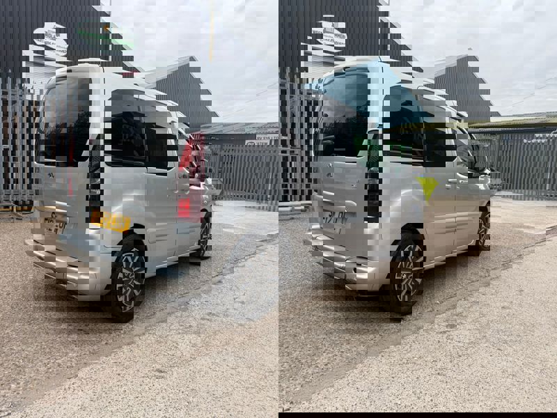 Peugeot horizon - 2012