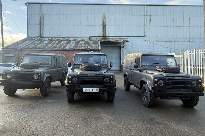 Land Rover Defender - 1988 (1)