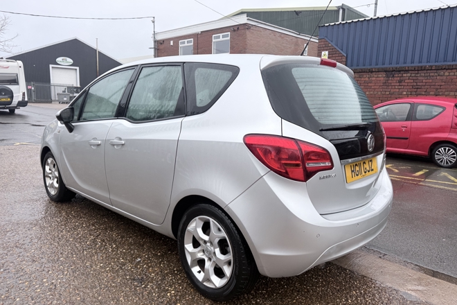 Vauxhall  - 2011 (1)