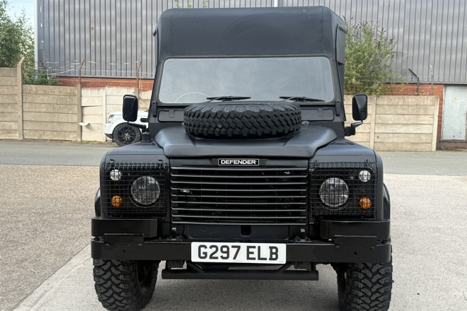 Land Rover Defender - 1990 (1)